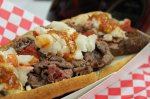 Канадский ресторан создал самый дорогой в мире хот-дог